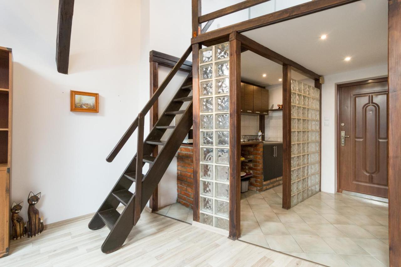 Апартаменты Gorgeous Loft In Perfect Location! Краков Экстерьер фото